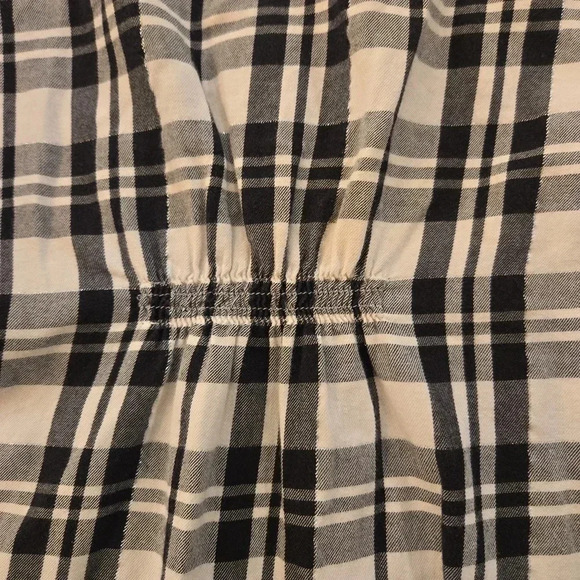 Aeropostale Womens Plaid Long Sleeve Button Down Shirt Black White Size Medium - Picture 3 of 7